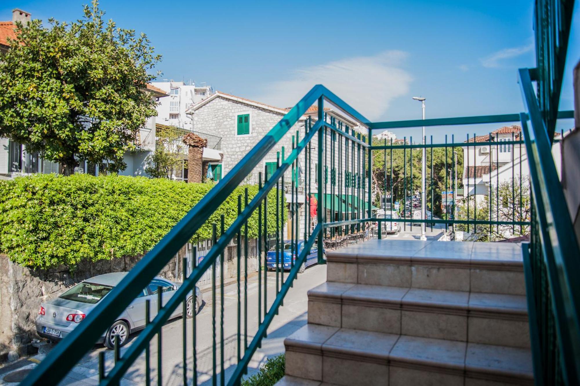 Apartments Mako Herceg Novi Exterior photo