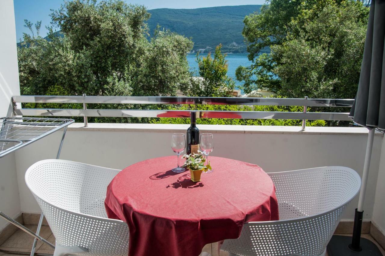 Apartments Mako Herceg Novi Exterior photo