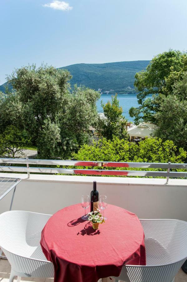 Apartments Mako Herceg Novi Exterior photo