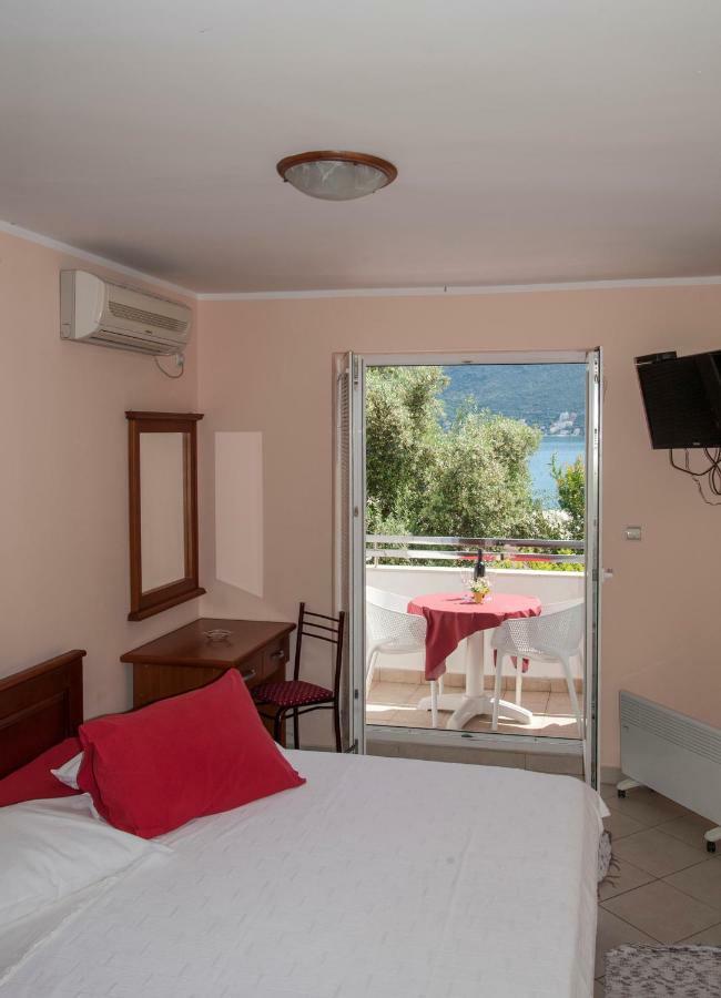 Apartments Mako Herceg Novi Exterior photo